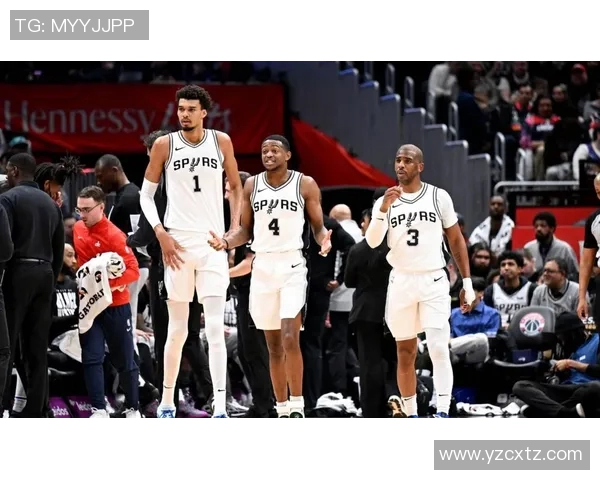 湖人队与热火队激战正酣球迷期待精彩对决与绝妙表现